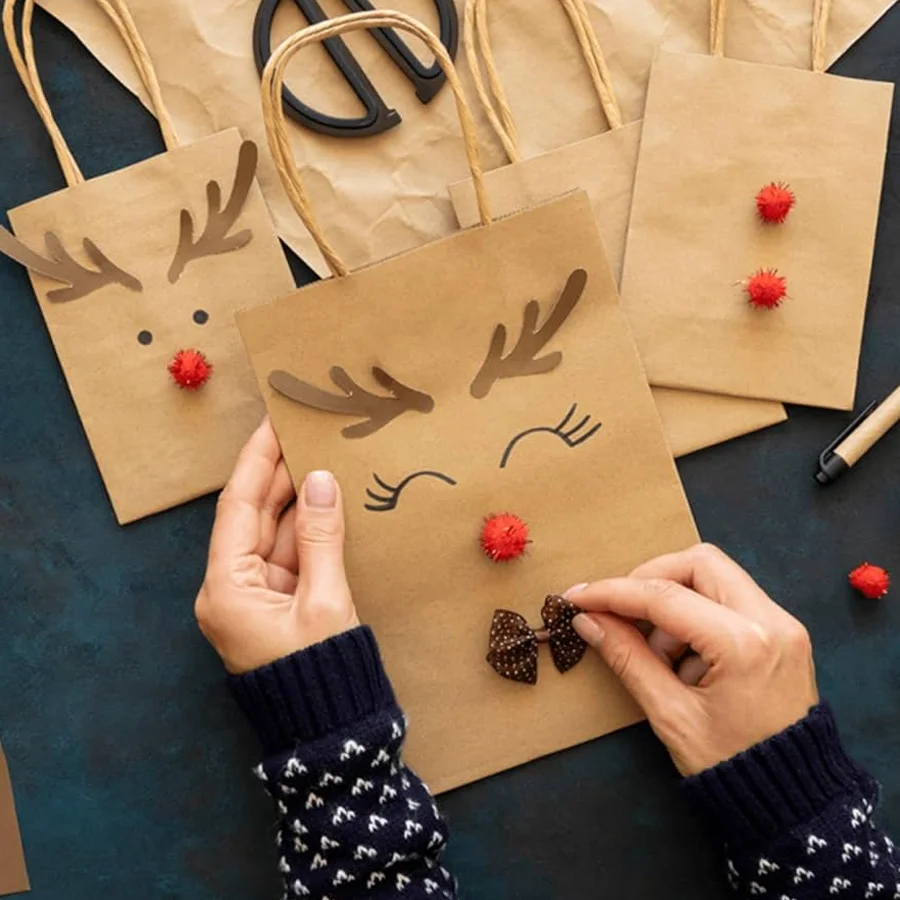 decorate-brown-paper-bags-for-christmas