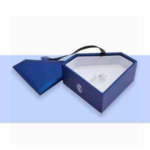 diamond-shaped-jewelry-box